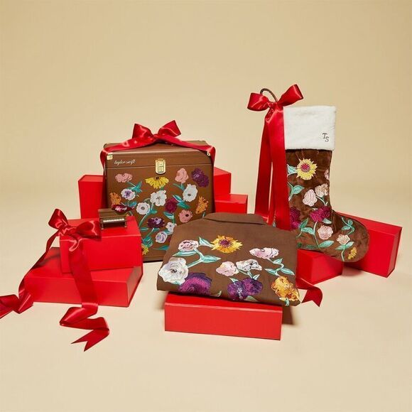 Taylor Swift Acoustic Piano Collection Holiday Stocking NWT Brown Velvet Floral - Picture 5 of 7